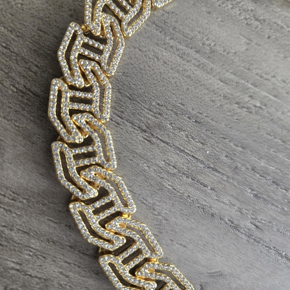 Elegant Iced Out Fully Rhinestone Figaro H-shape Design Gold Chain Necklace - Picture 9 of 10